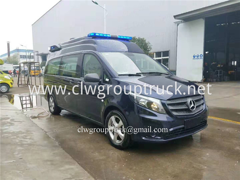 Benz Ambulance 3